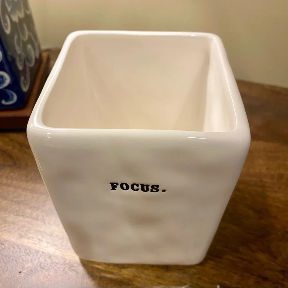 Rae Dunn “focus” Ceramic Desk/Office Accessories Pencil Holder or Vase